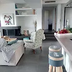 Titi Βίλα Καμίνια