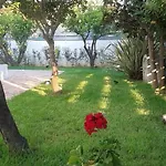 Titi * Καμίνια