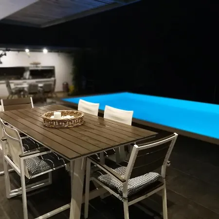 Titi Villa